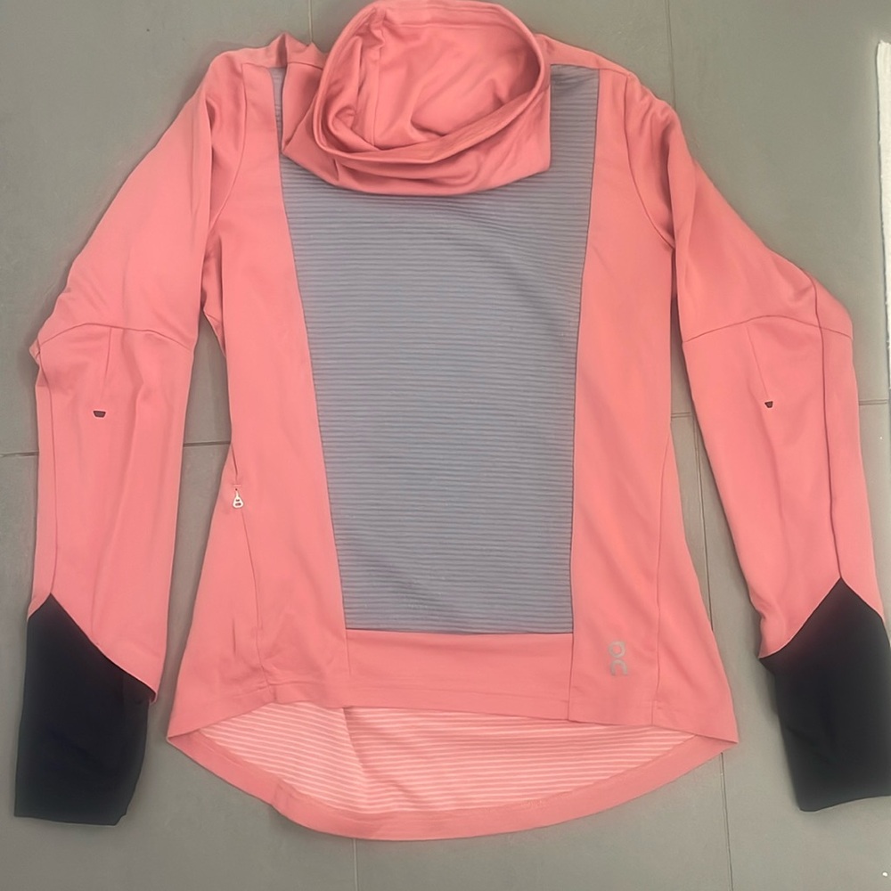 2019 On Running Weather Shirt Womens Dustrose/Fossil size small
